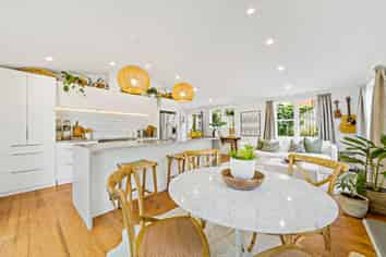 51 Commissariat Road, Mount Wellington