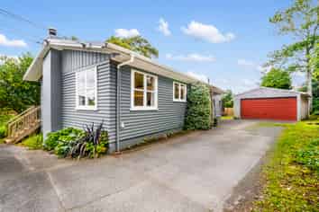 51 Commissariat Road, Mount Wellington