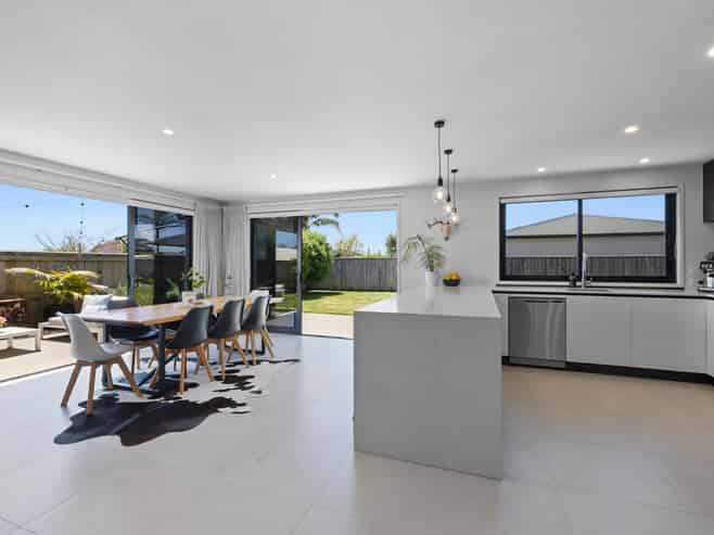 16 Desmond Place, Bell Block