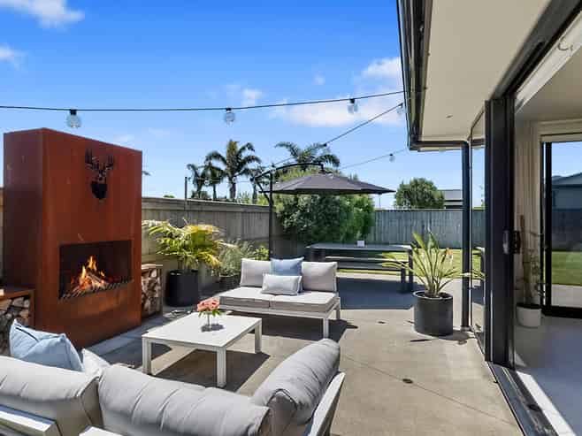 16 Desmond Place, Bell Block