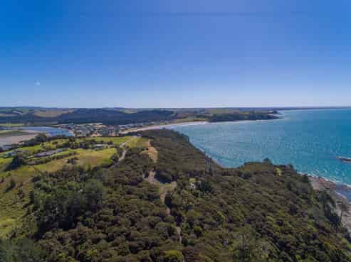 415A State Highway 10, Cable Bay