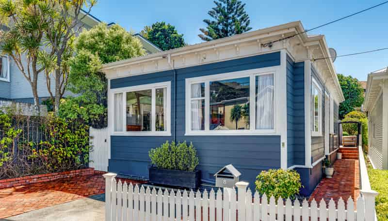 8 Henry Street, Kilbirnie