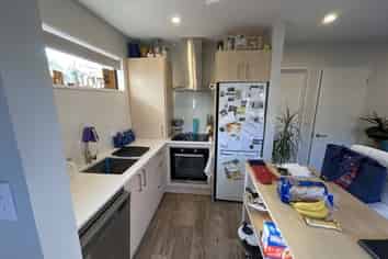 2/8  Hendon Street, Edgeware