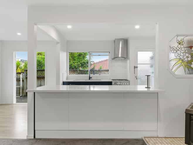 17 Buisson Glade, West Harbour