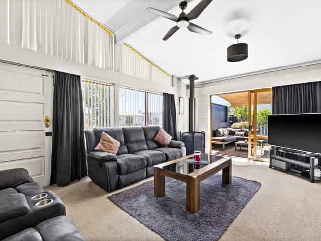 21 Shortland Street, Tamatea