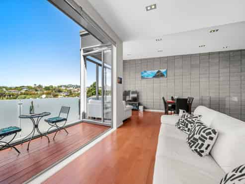 7/8 Wilk Lane, Browns Bay