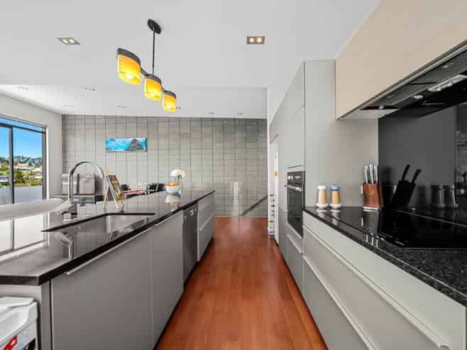 7/8 Wilk Lane, Browns Bay