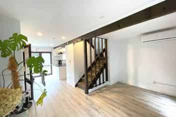 2/104 Pakuranga Road, Pakuranga