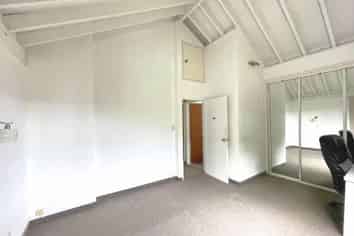 2/104 Pakuranga Road, Pakuranga