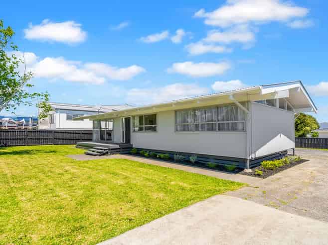 127 Coxhead Road, Manurewa