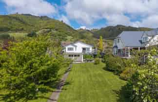 28 Kotare Street, Waikanae