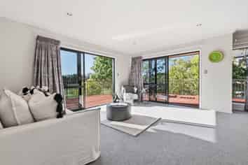 18 Waka Way, Bellevue