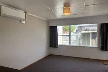 2/456 Aberdeen Road, Gisborne