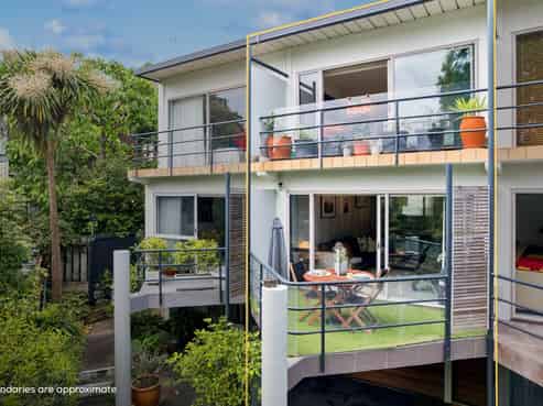 11/6 Sarsfield Street, Herne Bay