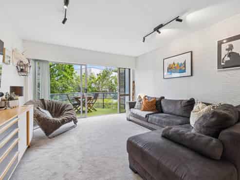 11/6 Sarsfield Street, Herne Bay