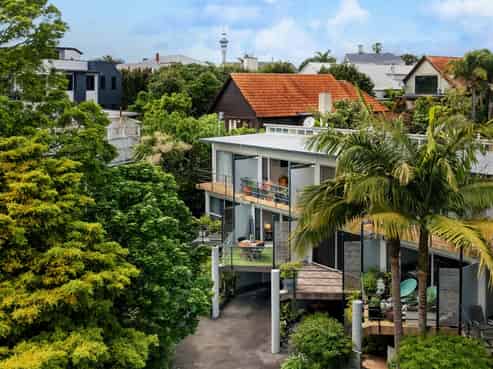 11/6 Sarsfield Street, Herne Bay