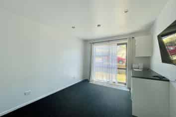 8 Mckay Drive, Temple View