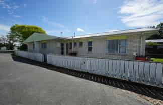 Manawatu / Whanganui - Address withheld