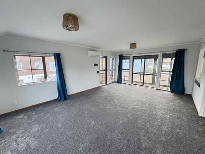 4f Earp Street, Johnsonville