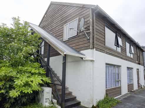 4f Earp Street, Johnsonville