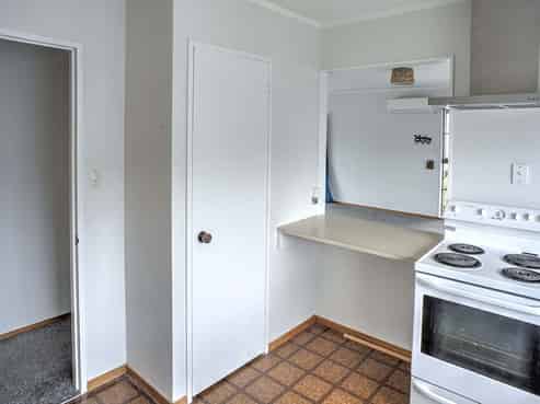 4f Earp Street, Johnsonville