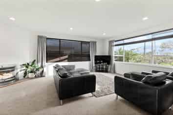 1/28 Long Drive, Saint Heliers