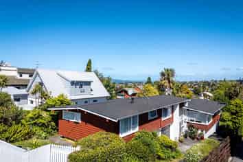 1&2/32 Kowhai Road, Campbells Bay