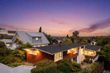 1&2/32 Kowhai Road, Campbells Bay