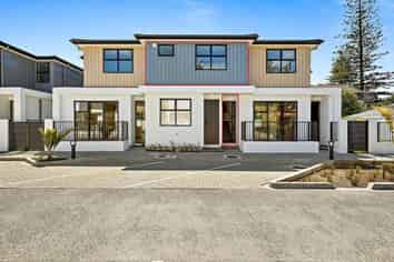 14/447 Hibiscus Coast Highway, Orewa