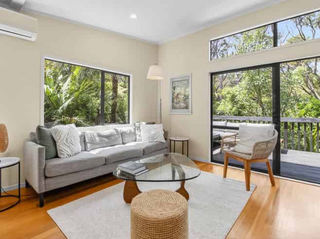 68 Waiheke Road, Onetangi