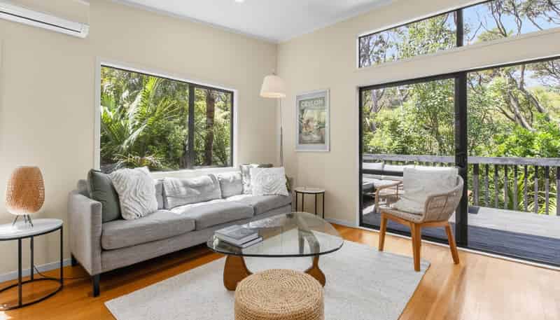 68 Waiheke Road, Onetangi