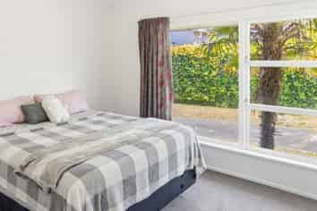 1/303 Lake Road, Hauraki