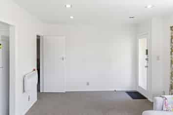 1/303 Lake Road, Hauraki