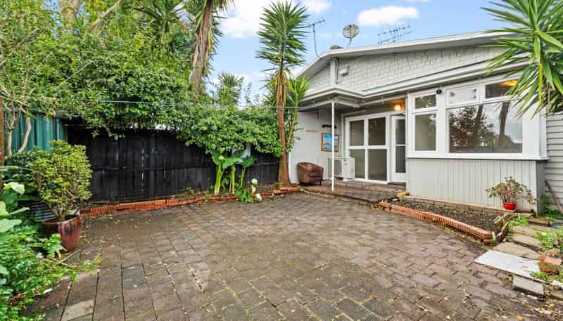 1A Calgary Street, Sandringham