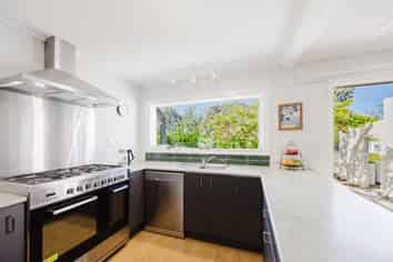 404 Jervois Street, Mayfair