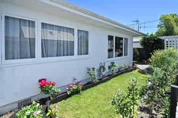 1/204A Park Road South, Akina