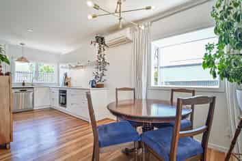 1/204A Park Road South, Akina