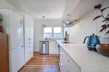 1/204A Park Road South, Akina