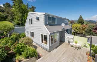 198 The Ridgeway, Stoke