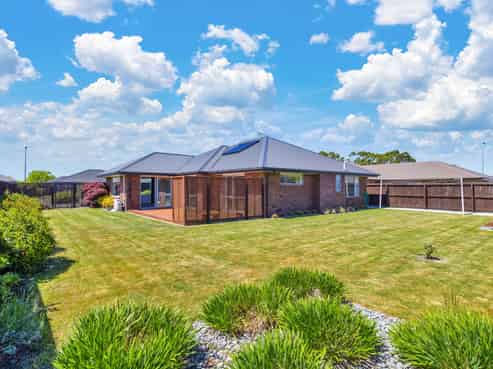 9 Walnut Way, Rangiora