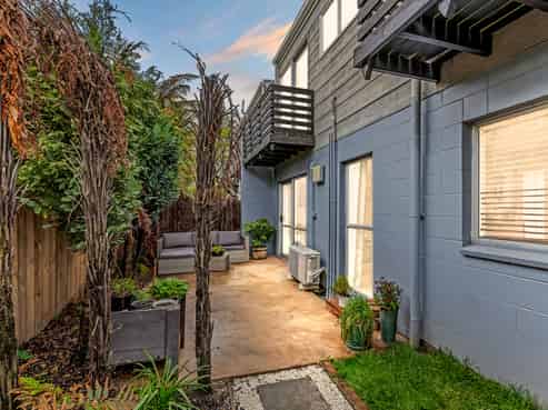 2/47 Trafalgar Street, Saint Albans