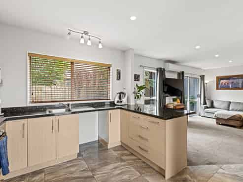 2/47 Trafalgar Street, Saint Albans