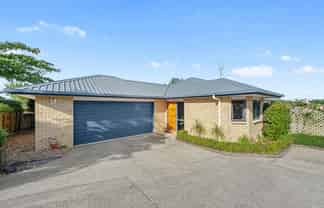 2 Palm Grove Drive, Western Heights