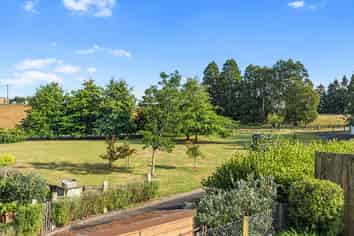 2 Palm Grove Drive, Western Heights