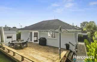 2/92 Kervil Avenue, Te Atatu Peninsula