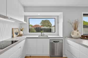 15 Oakfield Street, Burnside