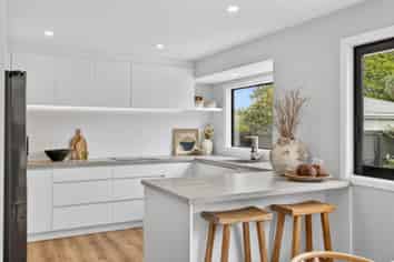 15 Oakfield Street, Burnside