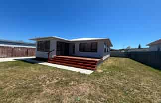 15A Queenwood Road, Levin