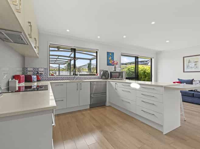 7 Molesworth Drive, Mangawhai