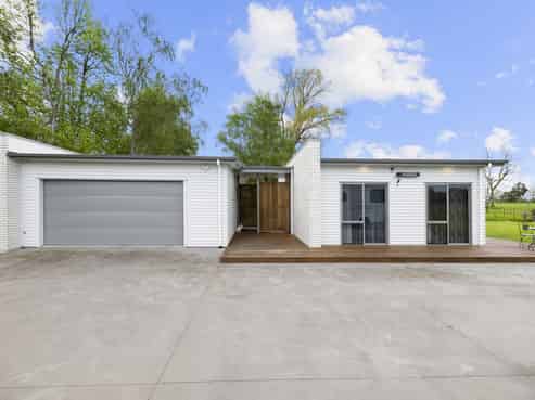 112 Cochrane Road, Ngahinapouri